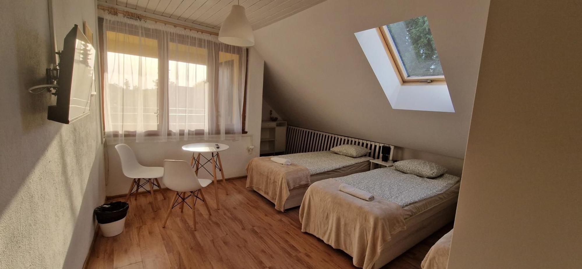 Hostel Milicka Breslau Zimmer foto